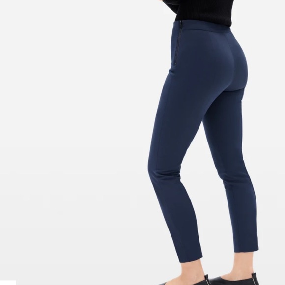 Everlane The Side-Zip Stretch Cotton Pant | Navy - Picture 3 of 11
